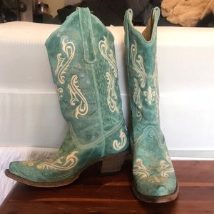 Corral cowboy boots